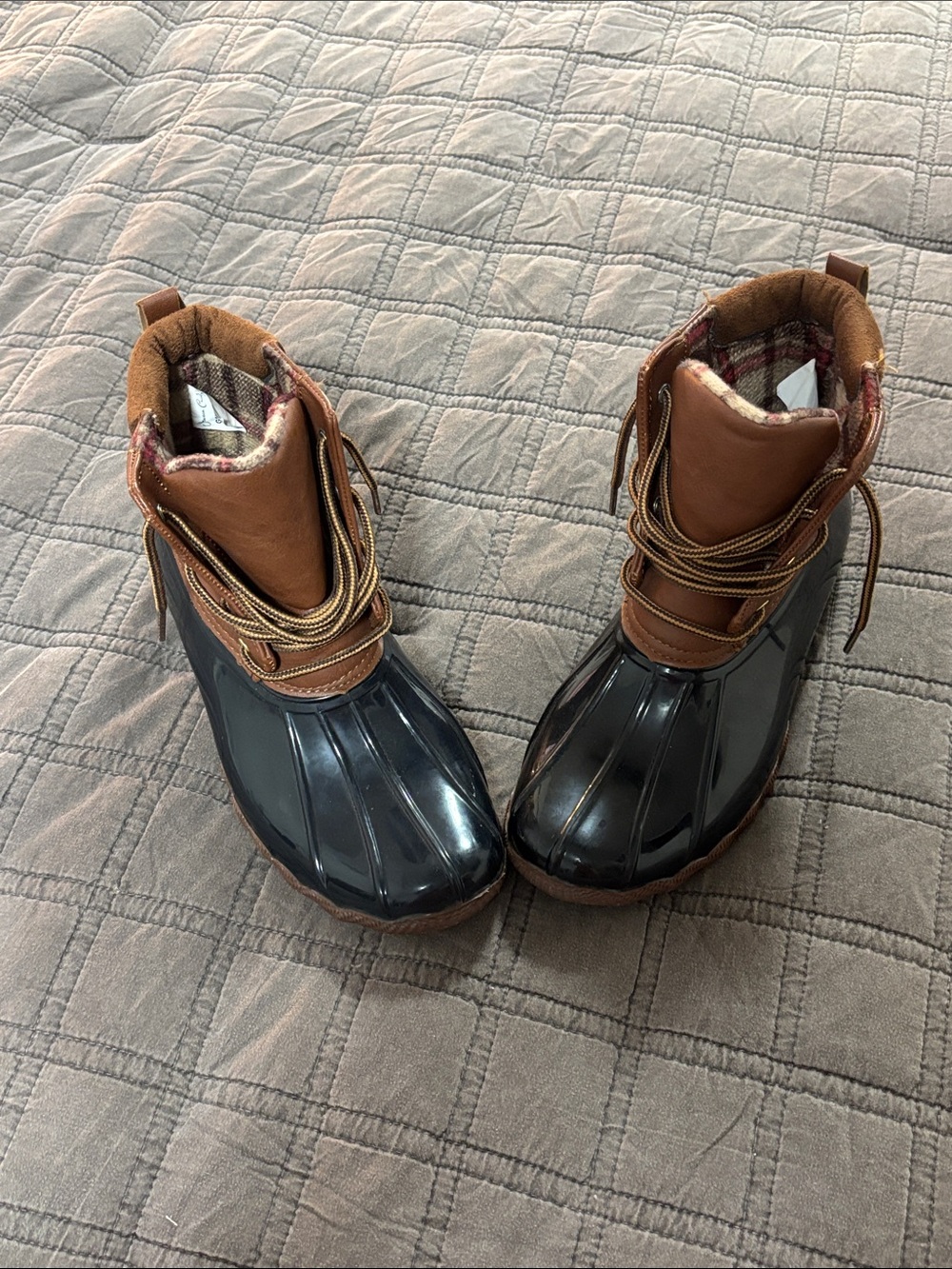 Jessica Carlyle Duck Boots